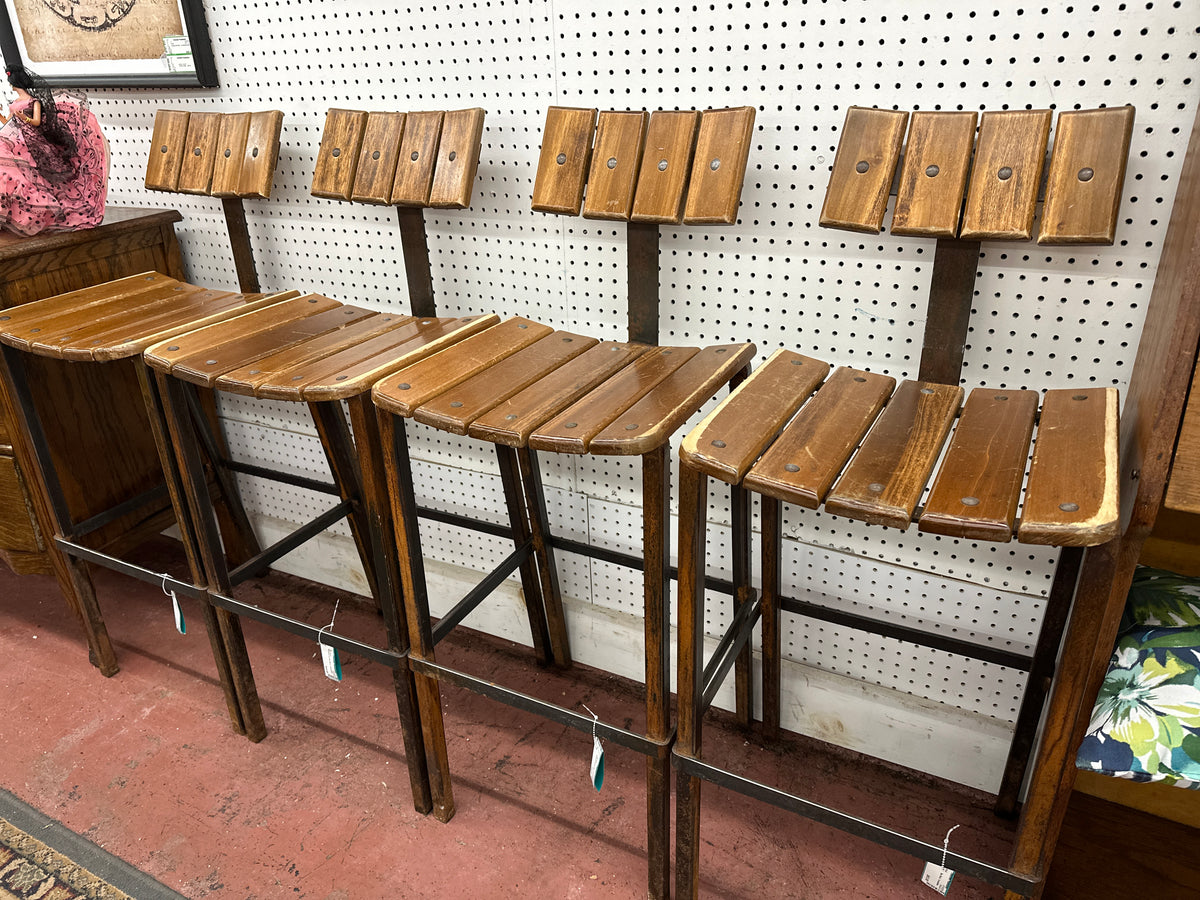 7195af4e036d947e91fe61128035ce