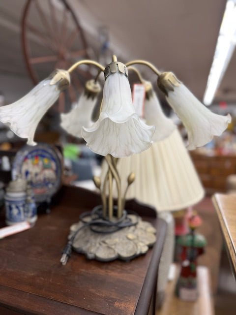 Vintage Art Nouveau Style Lily Pad Accent Lamp