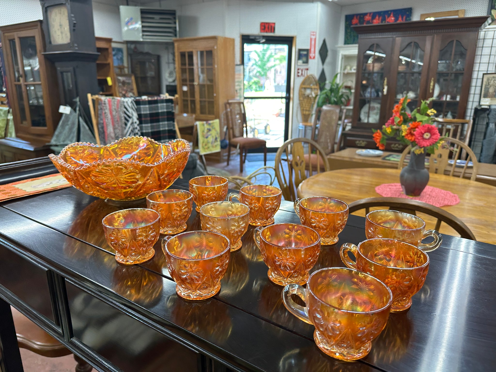 Marigold Punch Bowl with Cups – Cherished Possessions
