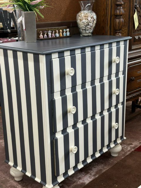 Antique Marble Top Dresser with Mirror – Cherished Possessions